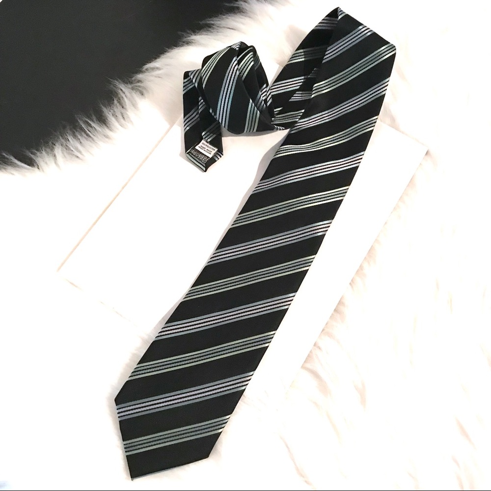 Ron Chereskin Green Striped Print Tie